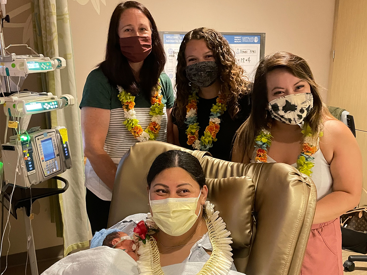 Hawai'i Pacific Health and North Kansas City Hospital Healthcare Workers Help Deliver Baby on Flight to Hawai'i
